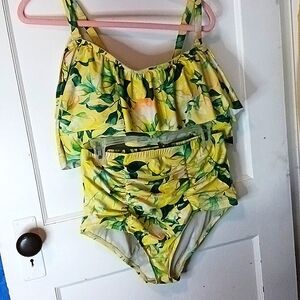 Torrid 2 piece swimwear